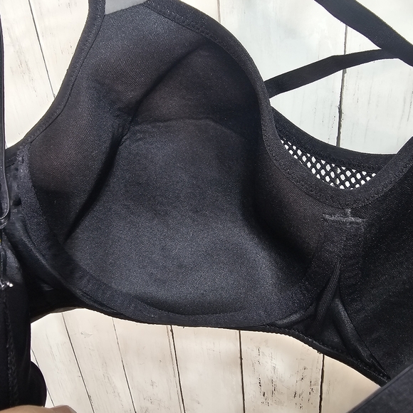 TORRID Active Woman's Gray Mid Impact Underwire Strappy Sports Bra Size 38DD. - Picture 9 of 11